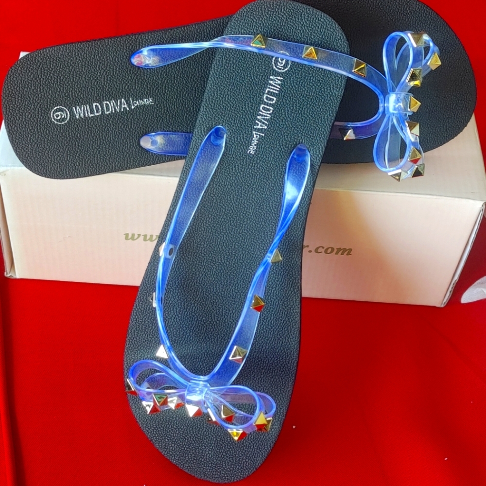 Wild Diva women's clear flip flop Bow Sandals 🩴